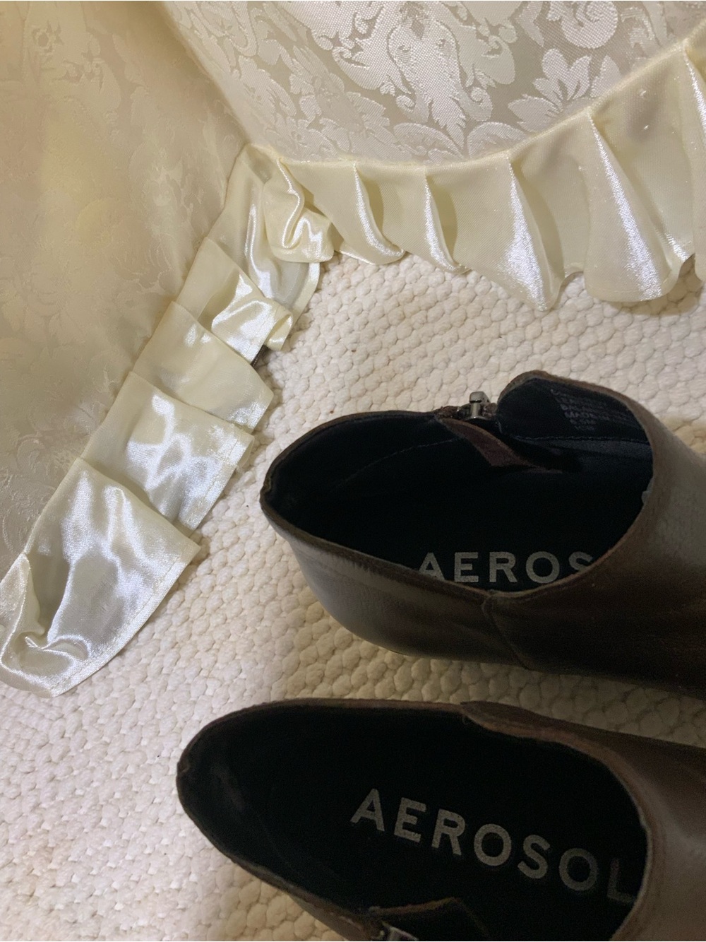 AEROSOLES - Picture 5 of 9
